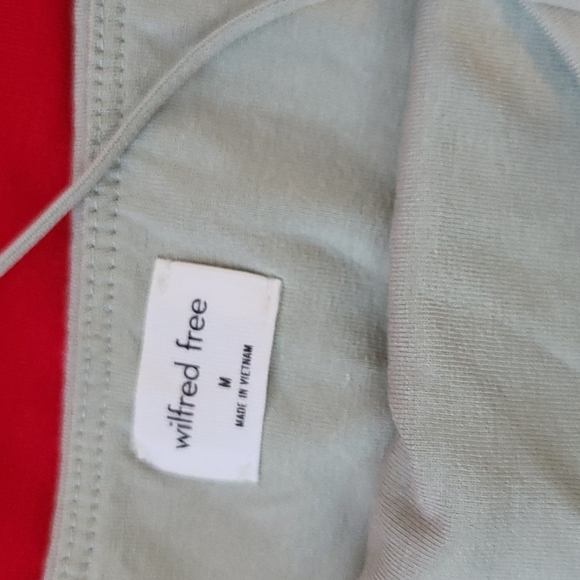 NWOT aritzia wilfred tiny dress sage frost M - Picture 7 of 11